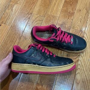Men’s Black and Pink Nike Shoes
